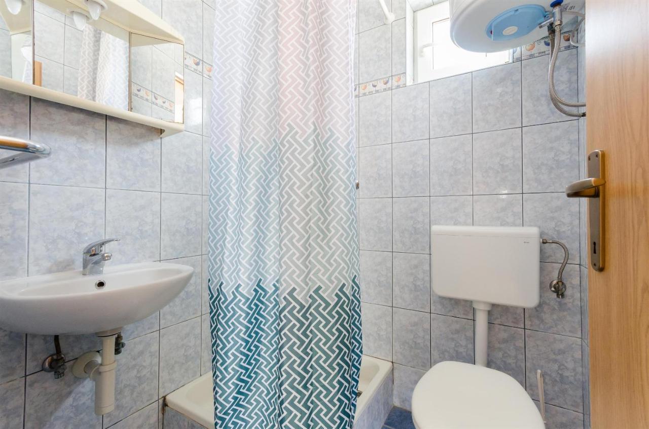 Apartments Ester Lopar Ngoại thất bức ảnh