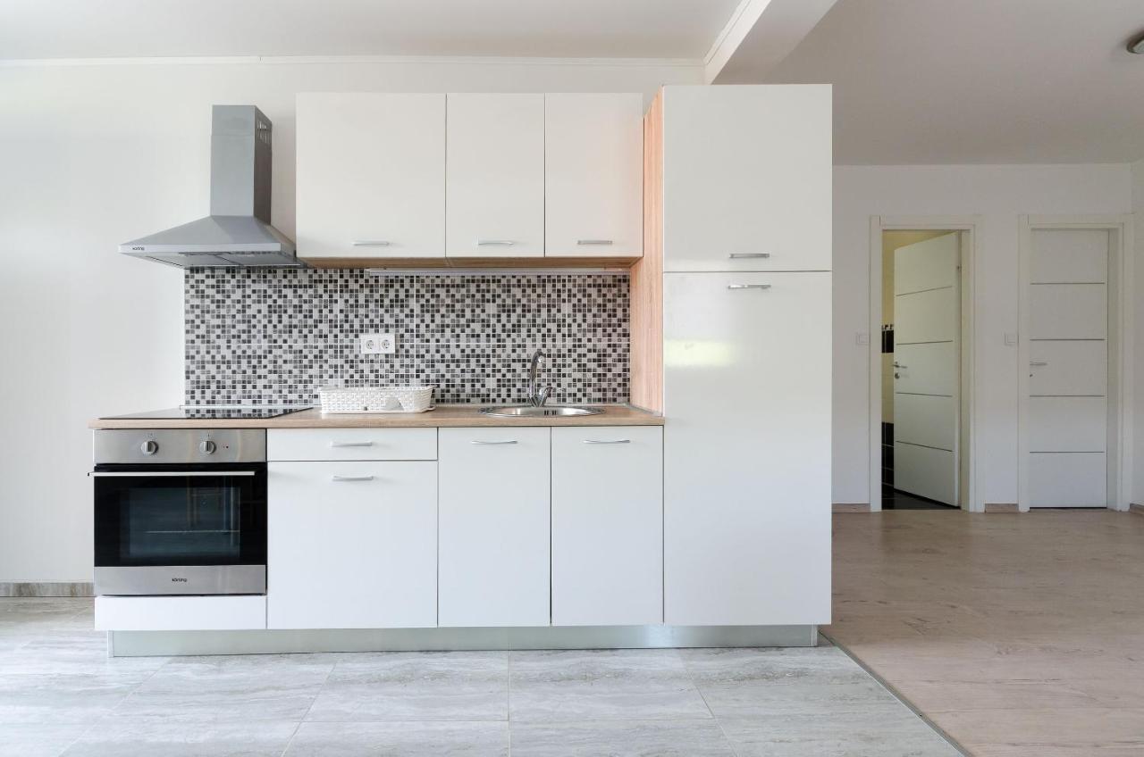 Apartments Ester Lopar Ngoại thất bức ảnh