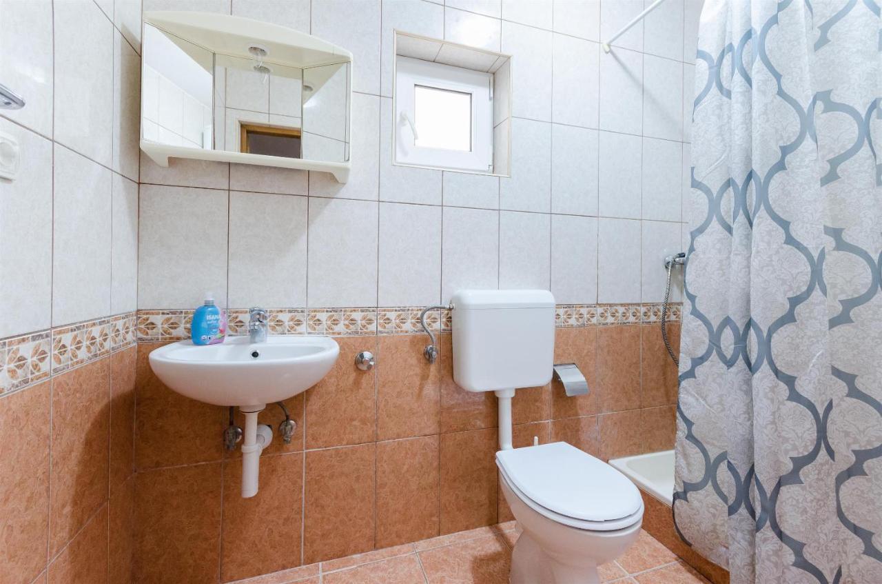 Apartments Ester Lopar Ngoại thất bức ảnh