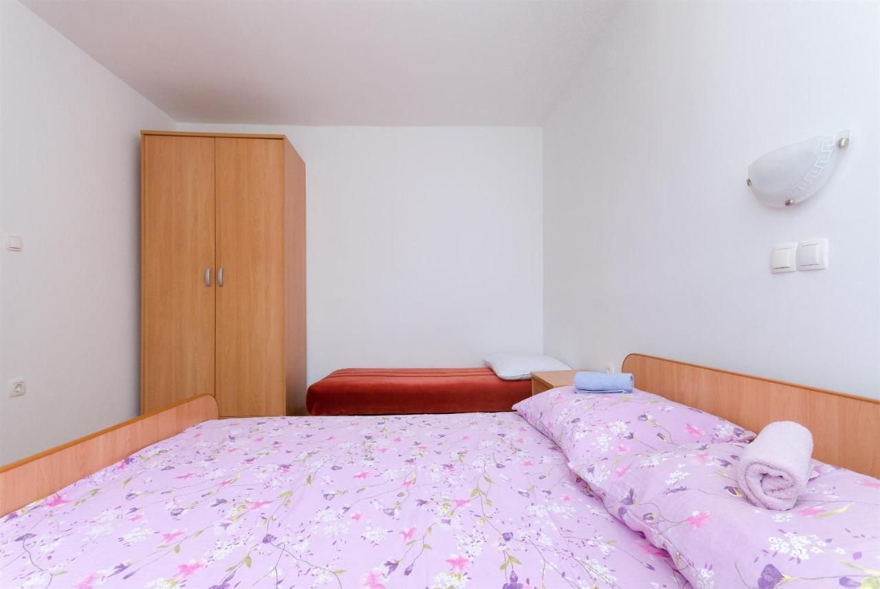 Apartments Ester Lopar Ngoại thất bức ảnh