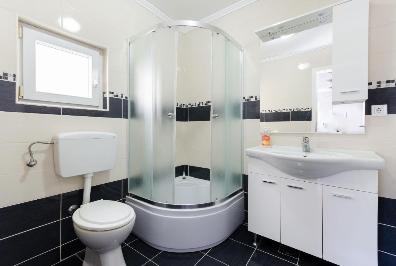 Apartments Ester Lopar Ngoại thất bức ảnh