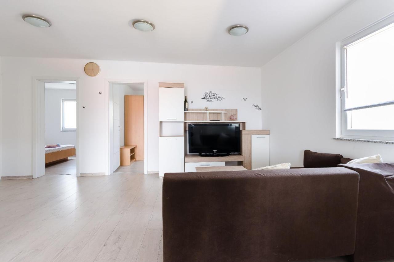 Apartments Ester Lopar Ngoại thất bức ảnh